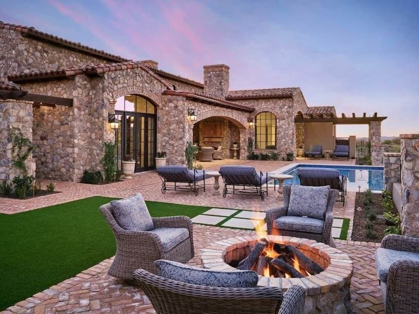 Mirabel Retreat custom home by Calvis Wyant