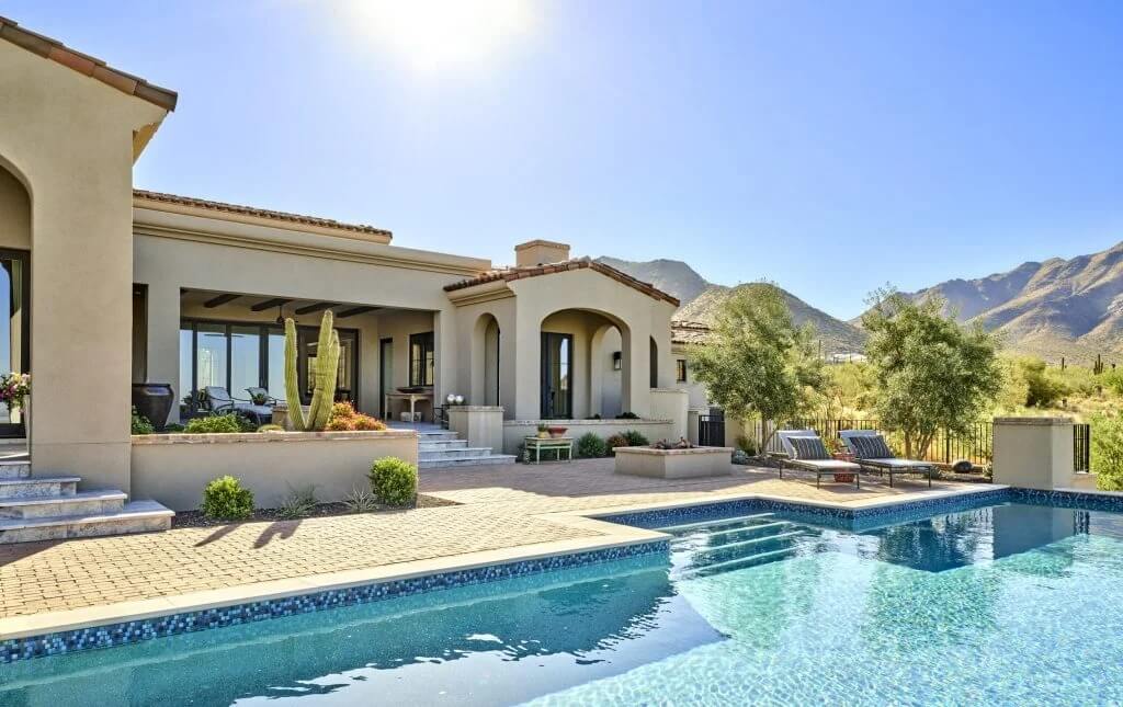 Wingspan custom home by Calvis Wyant